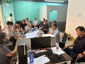 董事长李国利带领班子成员及技术人员到数字产业创新基地项目检查指导工作